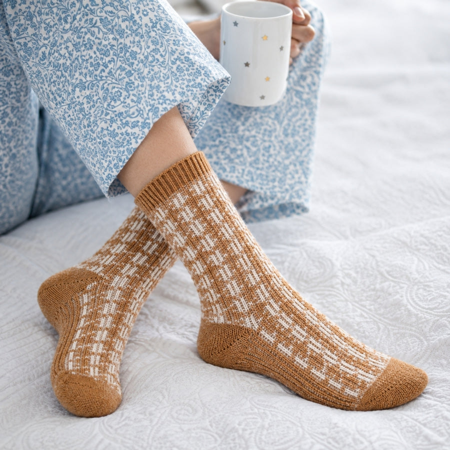 HEXXED Heritage Hound Women's Winter Socks (Pack of 4)