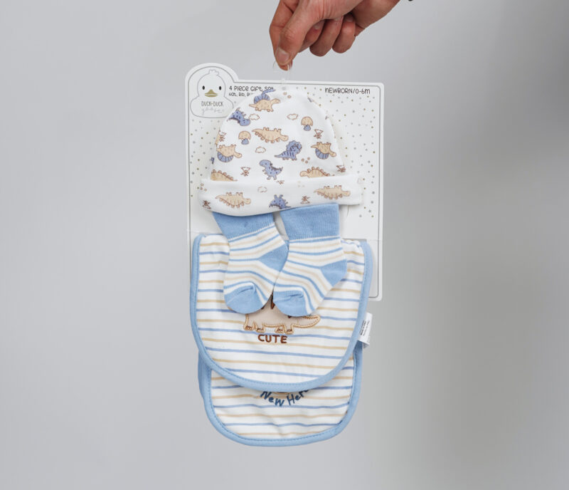 HEXXED Newborn Essentials Combo – Cap, Mittens & Bib Set D14-1