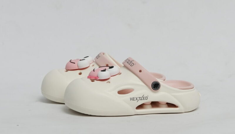 HEXXED Large Kids Character Clogs G9-10